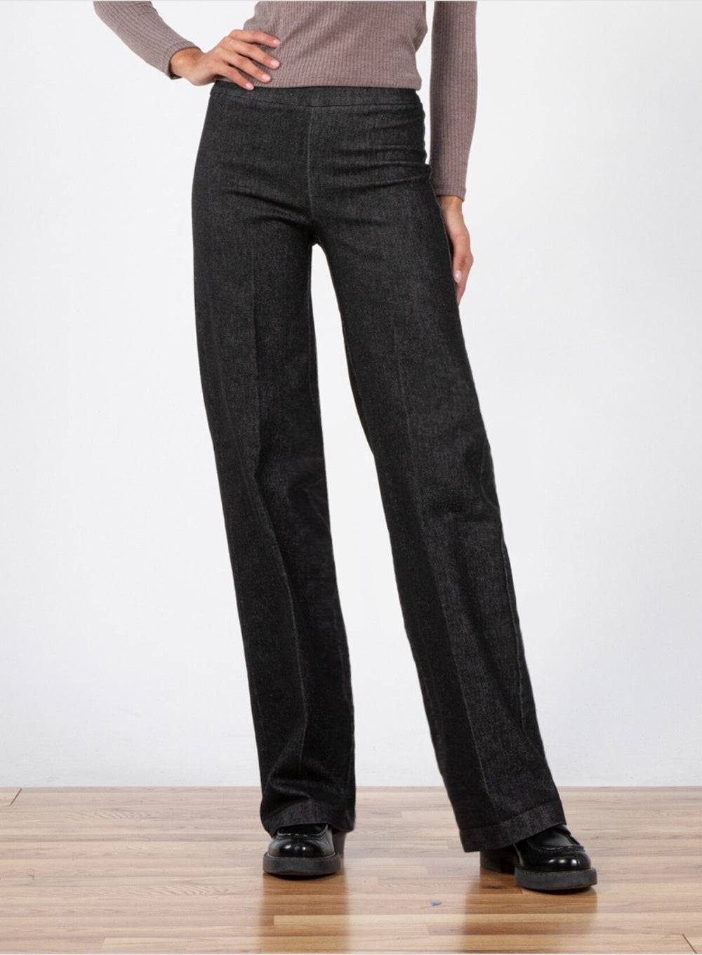 AVENUE MONTAIGNE | Flavia Black Denim Pant